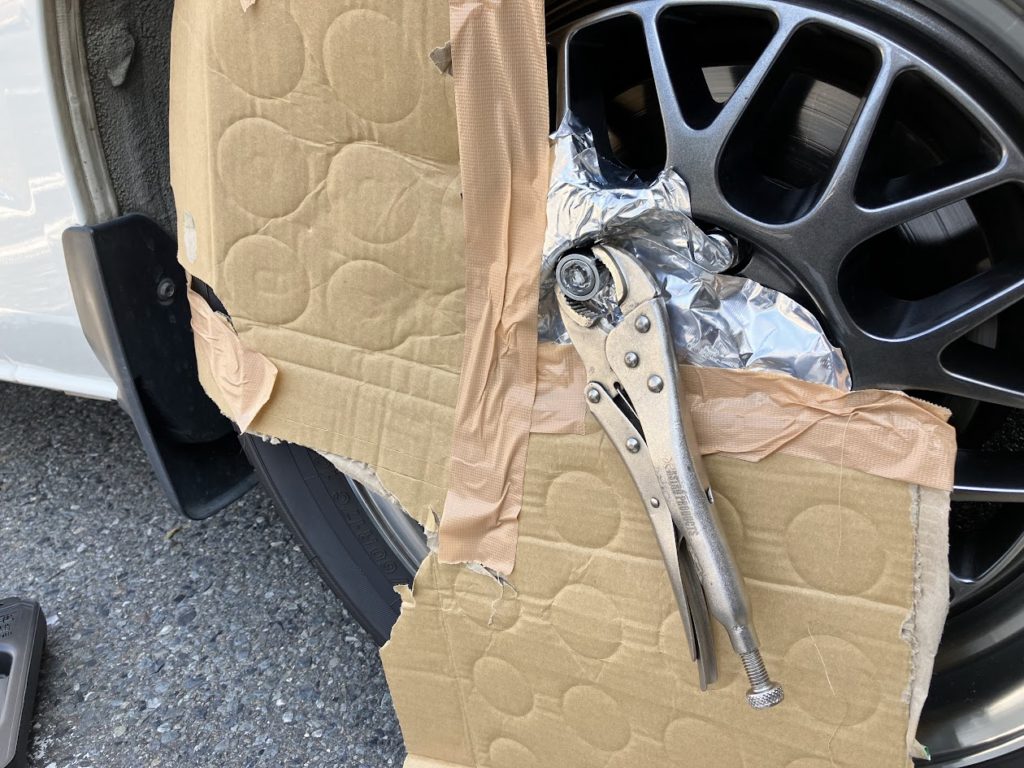 ハイエースのウルトラハイセキュリティロックナット解除