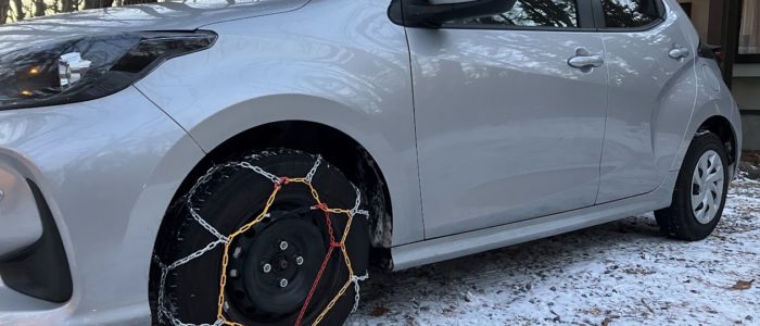 北軽井沢でタイヤチェーン取り付け